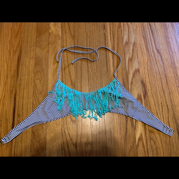 Victoria’s Secret Swimsuit Top - Picture 1 of 4